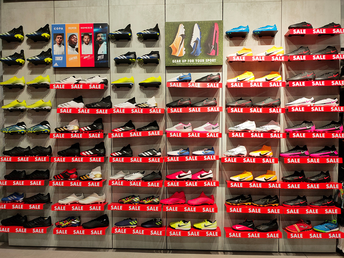 KING find your attitude Centro Commerciale Le Maioliche Faenza